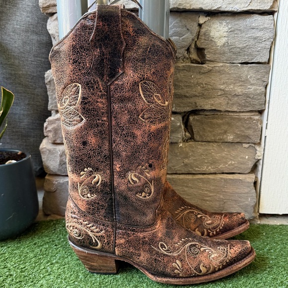 Circle G Dragonfly Embroidered Women’s Western Boots - Picture 2 of 10